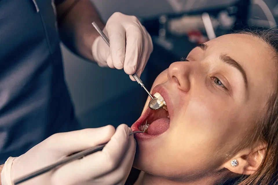 Dental Crowns-04